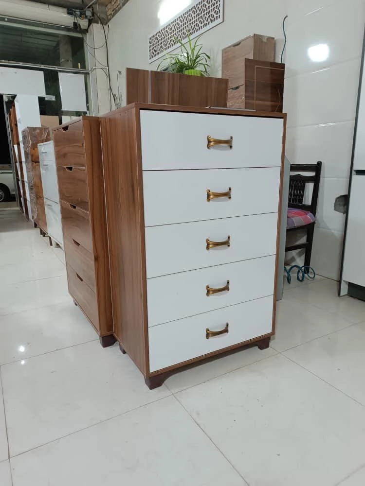 دراور سفید